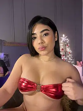 Snapshot of kyber_ chatting on 12.18.24 kyber online show from 12.18.24