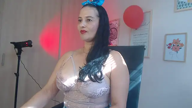 Snapshot of lucy_diiaz chatting on 02.25.25 lucy diiaz online show from 02.25.25