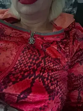 Snapshot of luna_14 chatting on 10.06.25 luna 14 online show from 10.06.25