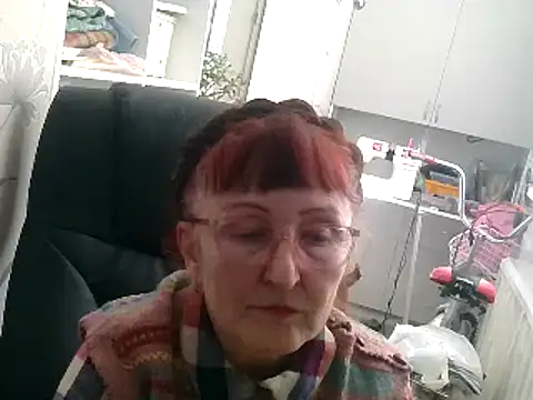 Snapshot of TanyaSweet634 chatting on 02.18.25 TanyaSweet634 online show from 02.18.25