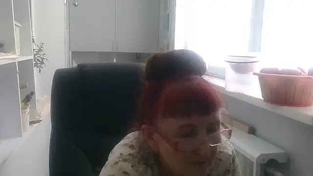 Snapshot of TanyaSweet634 chatting on 09.10.25 TanyaSweet634 online show from 09.10.25