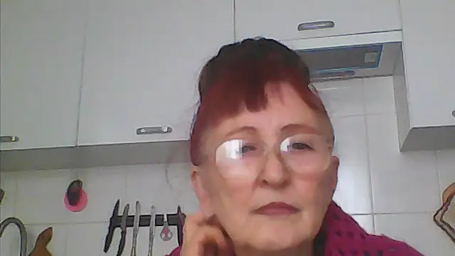 Snapshot of TanyaSweet634 chatting on 10.03.25 TanyaSweet634 online show from 10.03.25