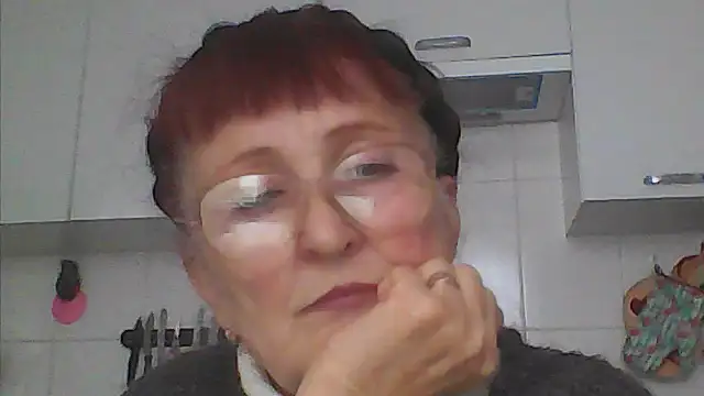 Snapshot of TanyaSweet634 chatting on 10.19.25 TanyaSweet634 online show from 10.19.25