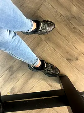 FeetVibe online show from 10.13.25