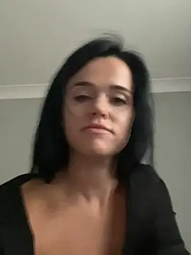 Snapshot of English-Chloe96 chatting on 12.27.24 English-Chloe96 online show from 12.27.24