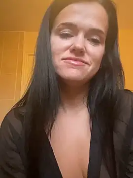 Snapshot of English-Chloe96 chatting on 12.31.24 English-Chloe96 online show from 12.31.24
