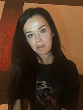 Snapshot of English-Chloe96 chatting on 02.12.25 English-Chloe96 online show from 02.12.25