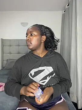 prettiepearl online show from 09.08.25