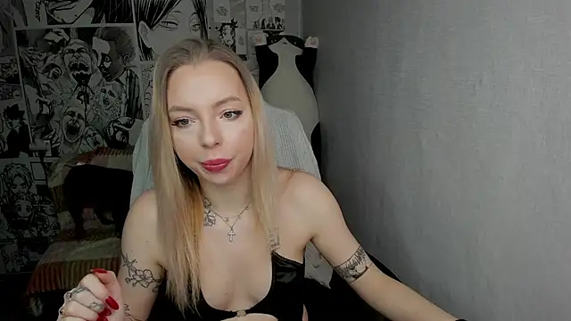 Snapshot of Martha_Cameron chatting on 01.22.25 Martha Cameron online show from 01.22.25