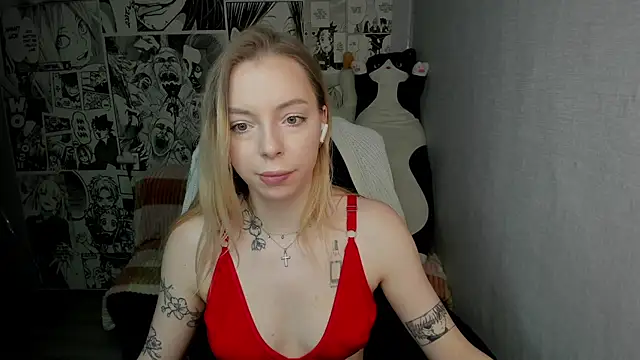 Snapshot of Martha_Cameron chatting on 02.03.25 Martha Cameron online show from 02.03.25