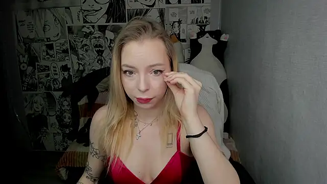 Snapshot of Martha_Cameron chatting on 02.11.25 Martha Cameron online show from 02.11.25