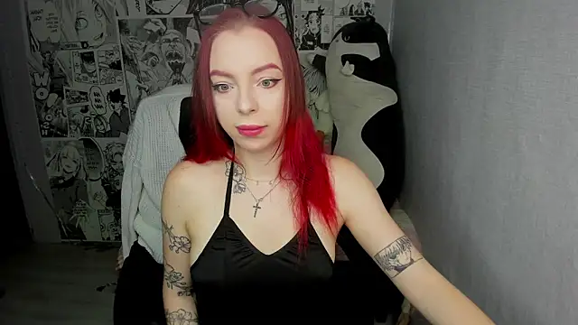 Snapshot of Martha_Cameron chatting on 10.03.25 Martha Cameron online show from 10.03.25