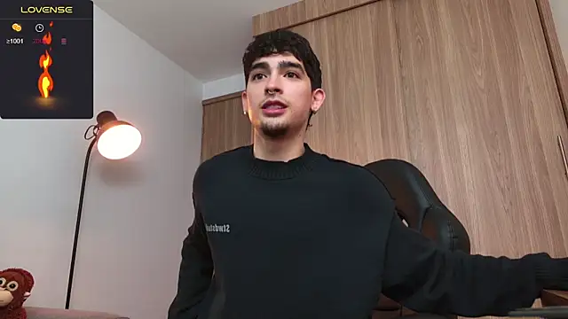 Snapshot of zenn_rush1 chatting on 12.31.24 zenn rush1 online show from 12.31.24