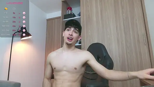 Snapshot of zenn_rush1 chatting on 02.17.25 zenn rush1 online show from 02.17.25