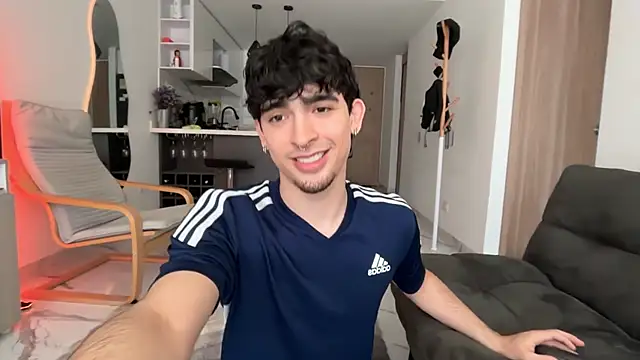 Snapshot of zenn_rush1 chatting on 10.31.25 zenn rush1 online show from 10.31.25