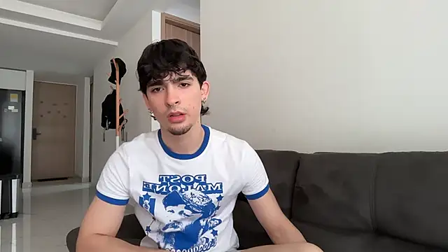 Snapshot of zenn_rush1 chatting on 11.01.25 zenn rush1 online show from 11.01.25