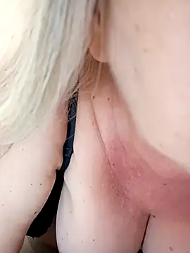 Lana Luna1 online show from 12.03.25