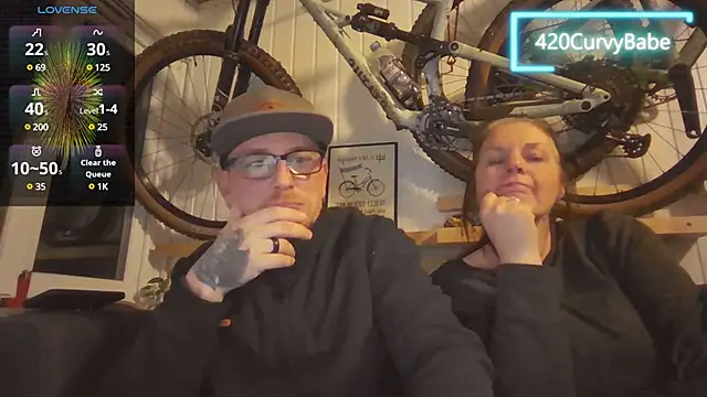 Snapshot of 420Curvybabe chatting on 01.03.25 420Curvybabe online show from 01.03.25