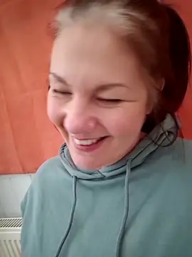 Snapshot of 420Curvybabe chatting on 03.03.25 420Curvybabe online show from 03.03.25