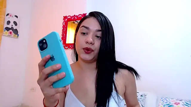 Snapshot of SaraBlosson chatting on 09.19.25 SaraBlosson online show from 09.19.25