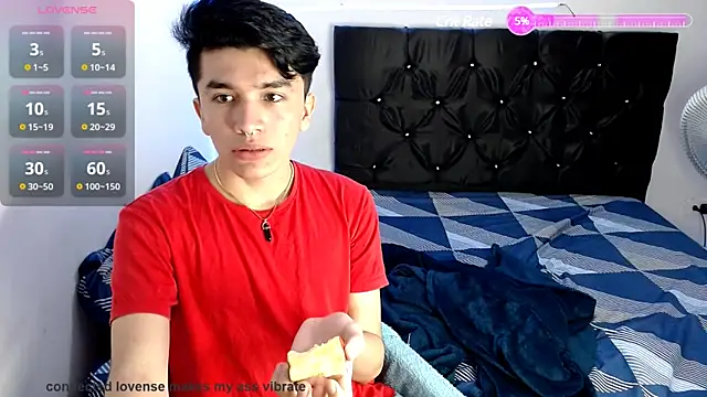 Snapshot of benji_hoter chatting on 01.18.25 benji hoter online show from 01.18.25