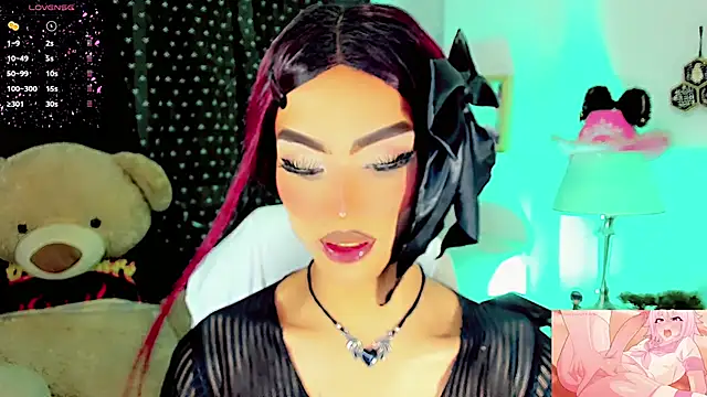 Snapshot of dollswit01 chatting on 03.20.25 dollswit01 online show from 03.20.25