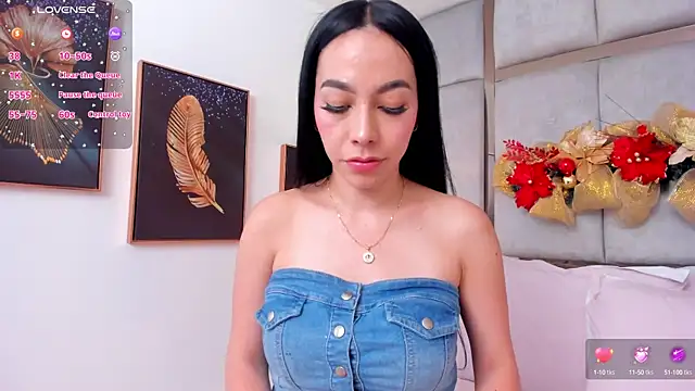 Snapshot of AmbarJensen chatting on 12.29.24 AmbarJensen online show from 12.29.24