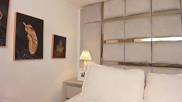 Snapshot of AmbarJensen chatting on 10.02.25 AmbarJensen online show from 10.02.25