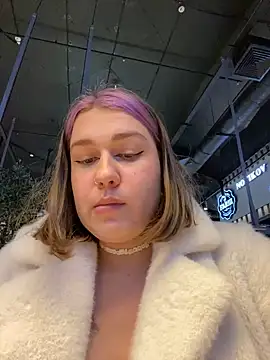 SuzieMurray online show from 12.20.24