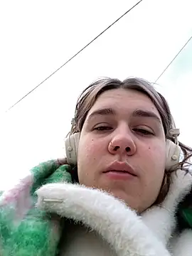 SuzieMurray online show from 02.22.25