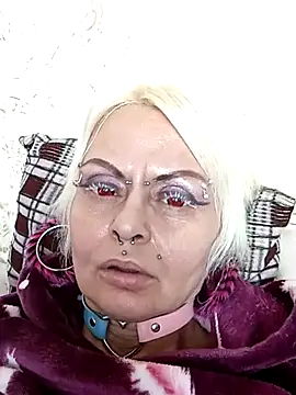 Snapshot of Gardener_of_Illusions chatting on 02.15.25 Gardener of Illusions online show from 02.15.25