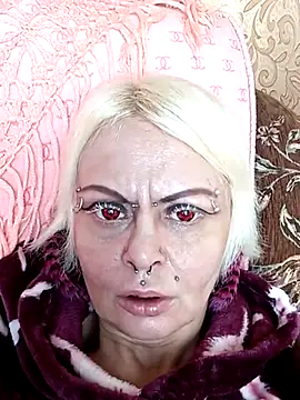 Snapshot of Gardener_of_Illusions chatting on 02.19.25 Gardener of Illusions online show from 02.19.25