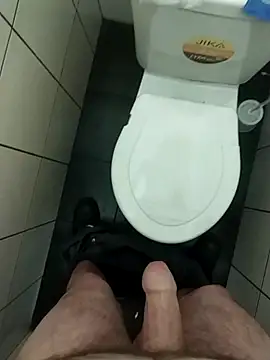 Snapshot of Lisak951 chatting on 09.25.25 Lisak951 online show from 09.25.25