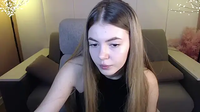 Ritaneer online show from 03.15.25