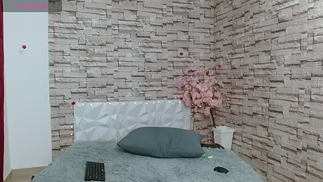 Snapshot of Vanse_lust chatting on 02.26.25 Vanse lust online show from 02.26.25