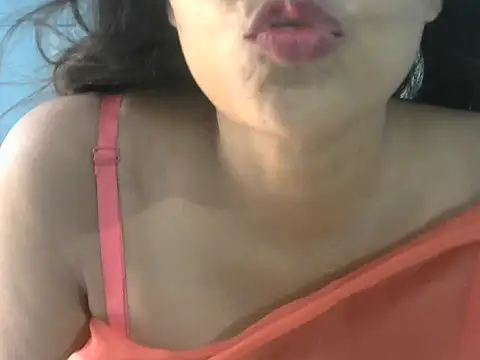 Snapshot of Nehasingh2024 chatting on 09.19.25 Nehasingh2024 online show from 09.19.25