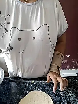 Snapshot of milf-kaira chatting on 12.23.24 milf-kaira online show from 12.23.24