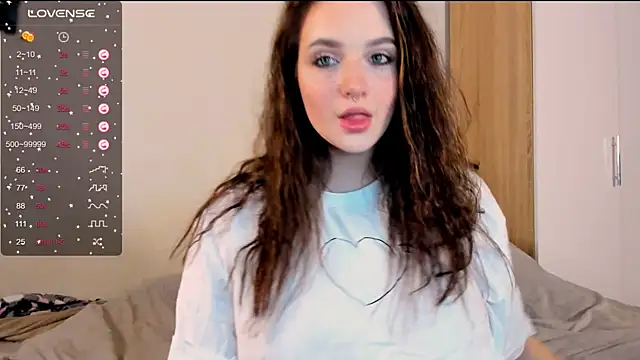 Snapshot of __Latisha__ chatting on 12.16.24   Latisha   online show from 12.16.24