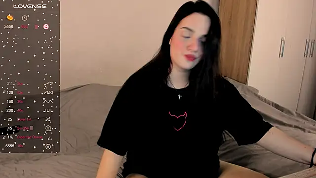 Snapshot of __Latisha__ chatting on 02.27.25   Latisha   online show from 02.27.25