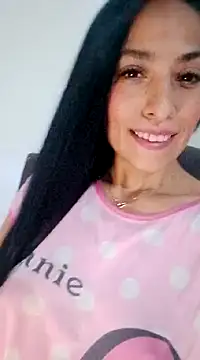 Snapshot of chloewildd_ chatting on 12.18.24 chloewildd  online show from 12.18.24