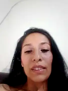 Snapshot of chloewildd_ chatting on 12.30.24 chloewildd  online show from 12.30.24