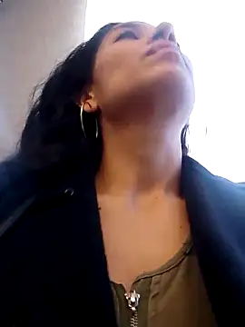 Snapshot of chloewildd_ chatting on 02.18.25 chloewildd  online show from 02.18.25