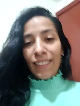 Snapshot of chloewildd_ chatting on 09.28.25 chloewildd  online show from 09.28.25