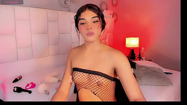 Snapshot of ValentinaMarinn chatting on 02.20.25 ValentinaMarinn online show from 02.20.25