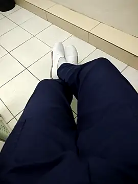 Snapshot of gatmoreno1 chatting on 10.03.25 gatmoreno1 online show from 10.03.25