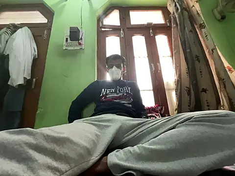 Snapshot of checkyourdadddy chatting on 02.01.25 checkyourdadddy online show from 02.01.25