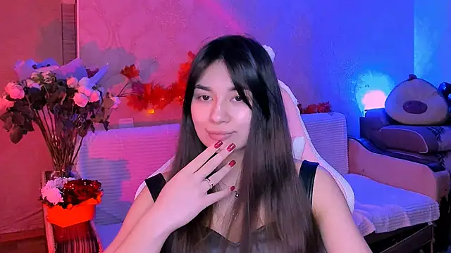 Snapshot of Swee_Alicee chatting on 02.17.25 Swee Alicee online show from 02.17.25