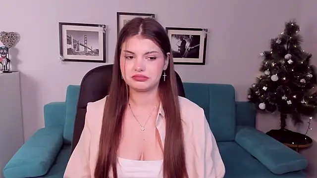 Snapshot of AdeliaKiss chatting on 12.18.24 AdeliaKiss online show from 12.18.24