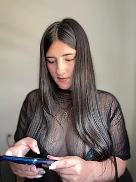 AhriCutte online show from 02.28.25