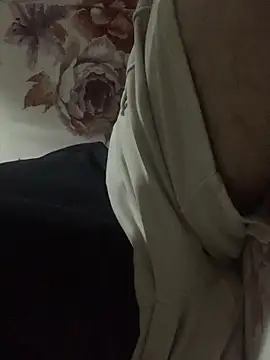 Snapshot of Jamall chatting on 10.05.25 Jamall online show from 10.05.25